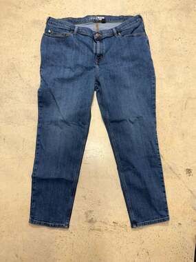 Carhartt Women's Size 18W Regular Relaxed Fit Rugged Flex Denim Jeans